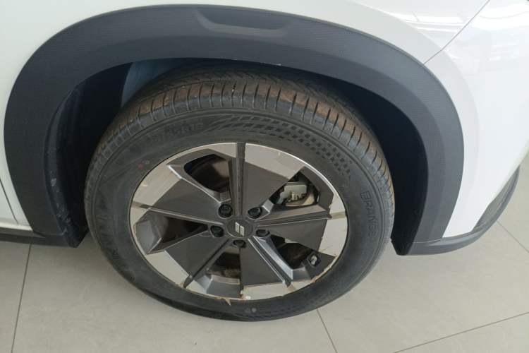 Used Livan 7 2023 450km Chiyue Right Front Wheel Hub