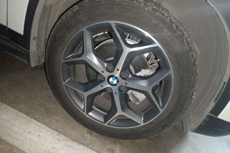 Used BMW X1 2018 sDrive18Li Luxury Model
