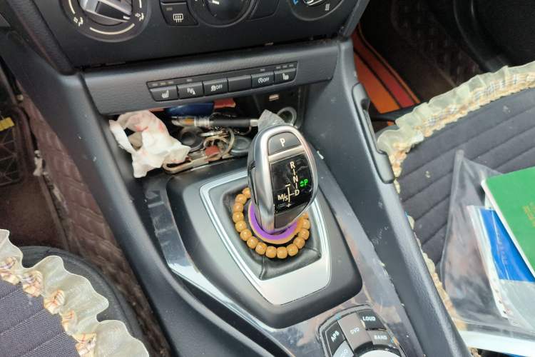 Used BMW X1 2015 sDrive18i Fashion Upgrade Edition Gear Lever