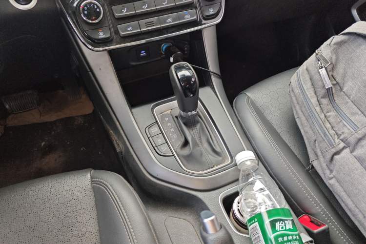 Used Hyundai ix35 2018 2.0L Automatic 2WD Zhiyong·Changxiang Edition Gear Lever