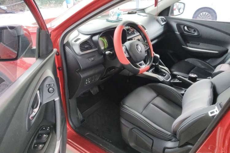 Used Renault Kadjar 2017 2.0L Two-Wheel Drive Comfort Edition
