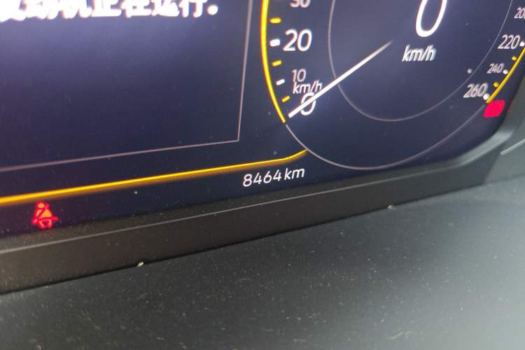 Used Volkswagen Tayron 2024 330TSI Two-Wheel Drive Luxury Plus Advanced Version Odometer Close Up