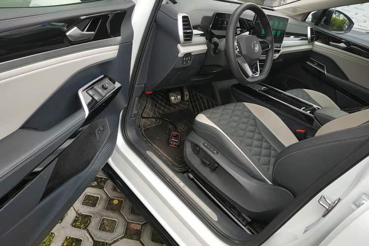 Used Volkswagen ID.6 CROZZ 2024 PRO Model