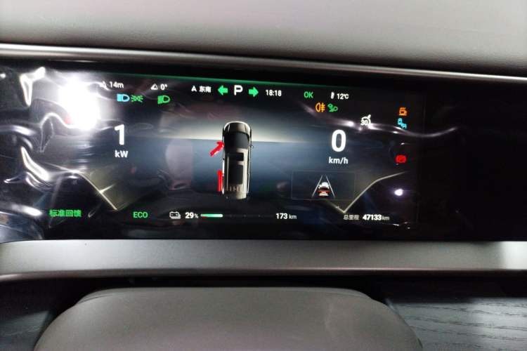 Used Denza D9 2022 EV 600 Four-Wheel Drive Prestige Model