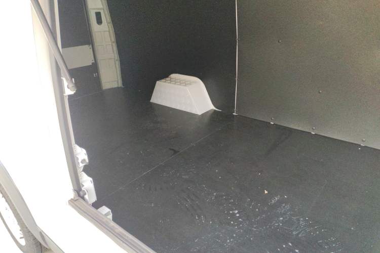 Used Foton Intelligent Blue Elf E7 2024 Facelifted All-Electric Van Flat Roof 2 Seats Evey Lithium Energy 41.86 kWh