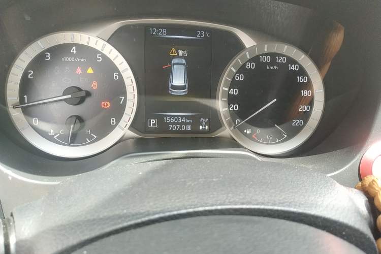 Used Nissan Terra 2020 2.5L XL Upper 4WD Automatic Four-Wheel Drive Luxury Edition Odometer Close Up