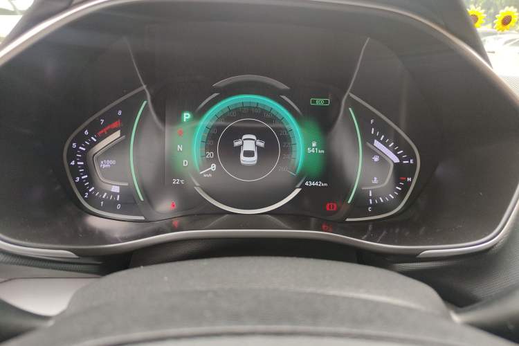 Used Hyundai Lafesta 2019 280TGDi Smart Speed Version China VI Standard Odometer Close Up