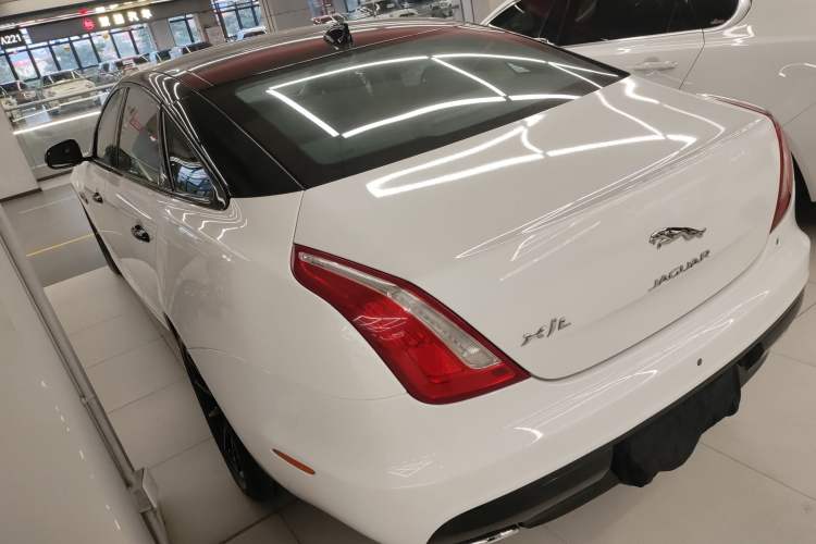 Used Jaguar XJ 2016 XJL 2.0T Two-Wheel-Drive Elegant Business Edition