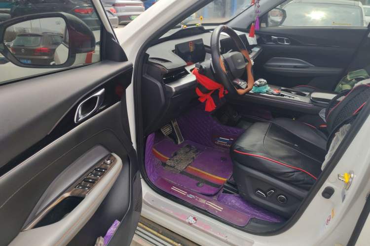 Used CHANGAN OSHAN Z6 2023 Blue Whale 1.5T DCT Smart Edition
