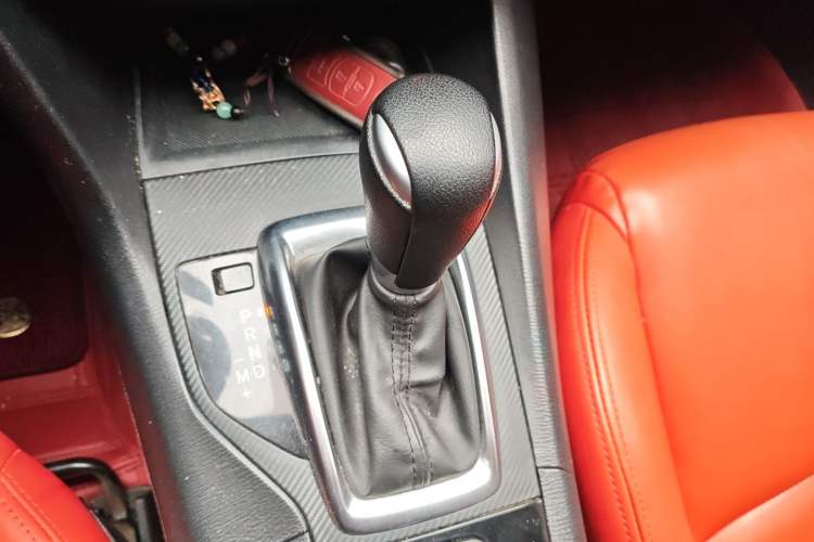 Used Mazda Mazda 3 Axela 2016 Sedan 1.5L Automatic Comfort Model
