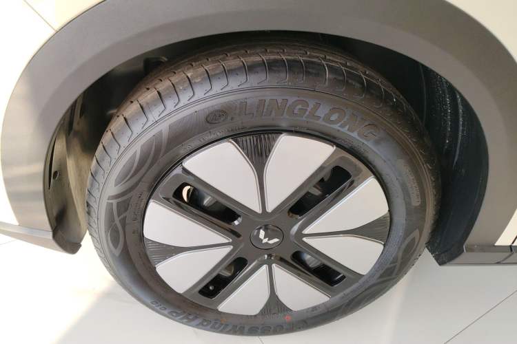 Used Wuling Bingo S 2025 Model 325km Deluxe Edition