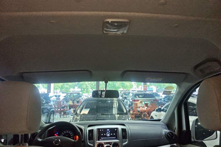 Used Nissan NV200 2018 1.6L CVT Luxury Model
