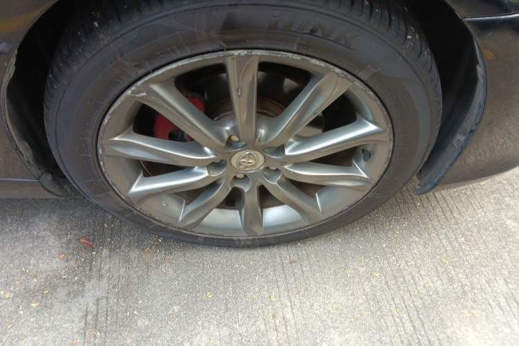 Used Toyota Reiz 2013 2.5S Elite Edition Right Front Wheel Hub