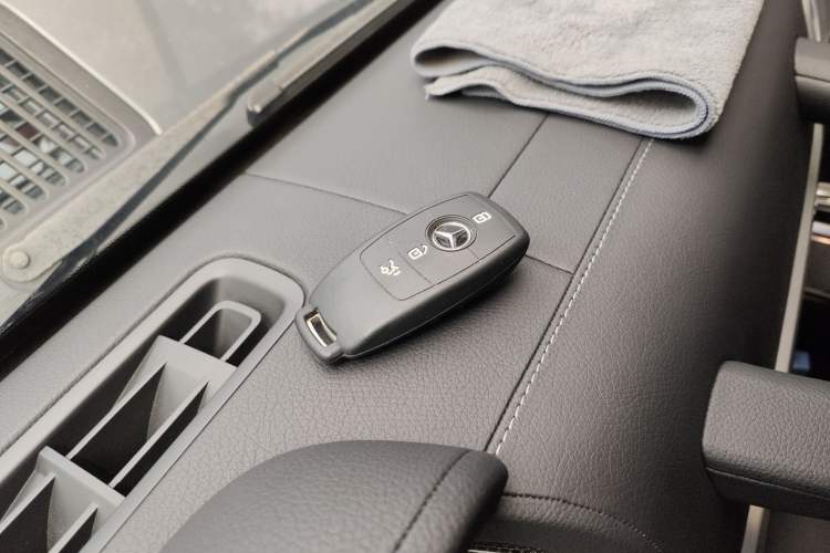 Used Mercedes-Benz G-Class 2019 Facelifted G 500 Vehicle Key