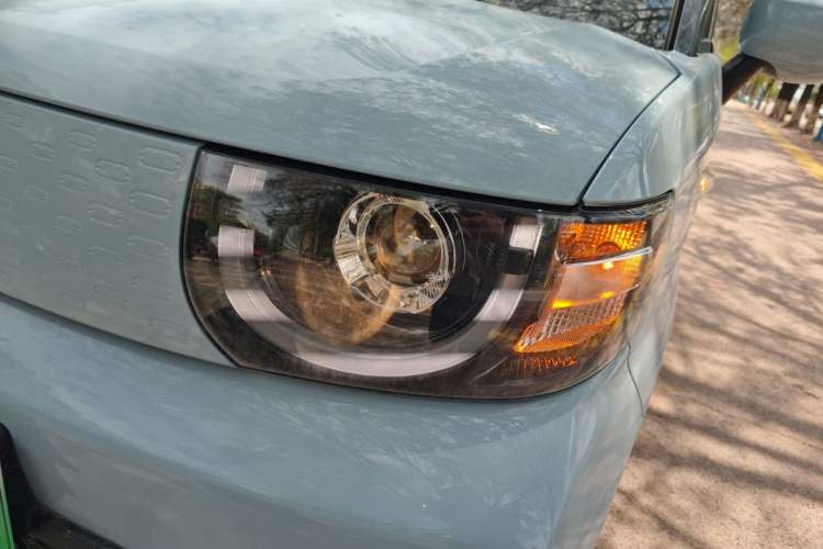 Used Chery New Energy QQ Ice Cream 2022 120km Conical Shape Lithium Iron Phosphate
