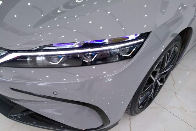 Used BYD Han 2025 DM-i 125KM Prestige Model
