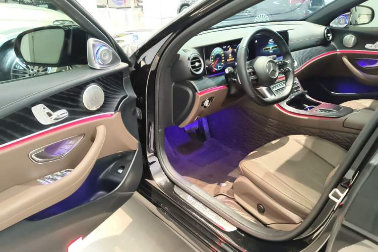 Used Mercedes-Benz E-Class 2021 Updated E 260 Fashion Sport Edition
