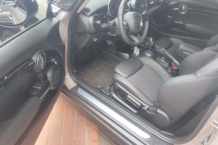 Used MINI 2023 Updated 1.5T COOPER Artist Driver Seat