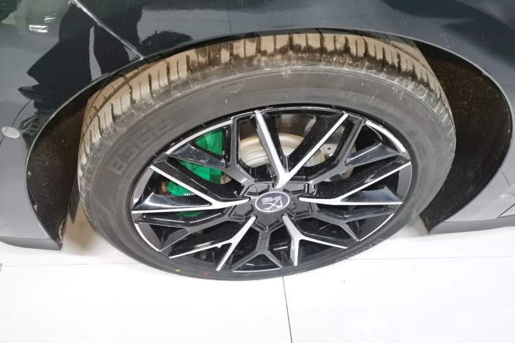 Used BYD Han 2022 EV 610 km All-Wheel-Drive Qianshan Cui Limited Edition
