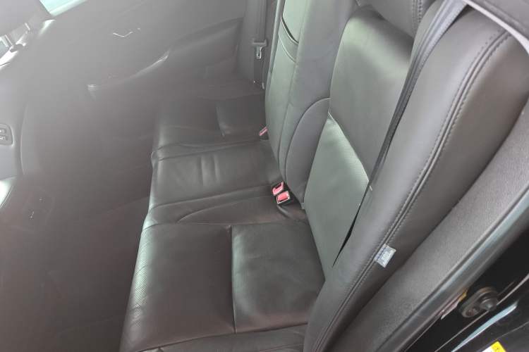 Used Toyota Crown 2012 2.5L Royal Leather Edition
