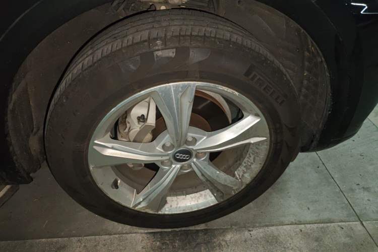 Used Audi Q5L 2018 40 TFSI Prestige Edition China V Right Front Wheel Hub