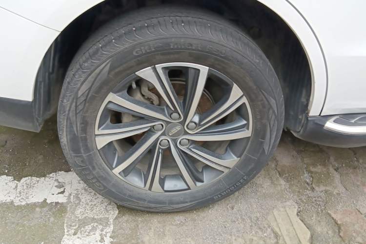 Used Geely Auto Vision X6 2020 1.4T CVT Luxury Edition