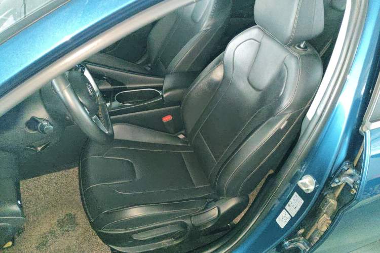 Used Hyundai Elantra 2021 1.5L CVT GLX Elite Edition Left Front Seat