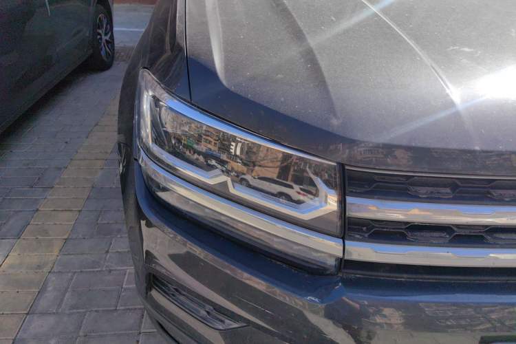 Used Volkswagen Tharu 2019 330TSI Four-Wheel Drive Luxury Edition China VI Standard Right Front Headlight