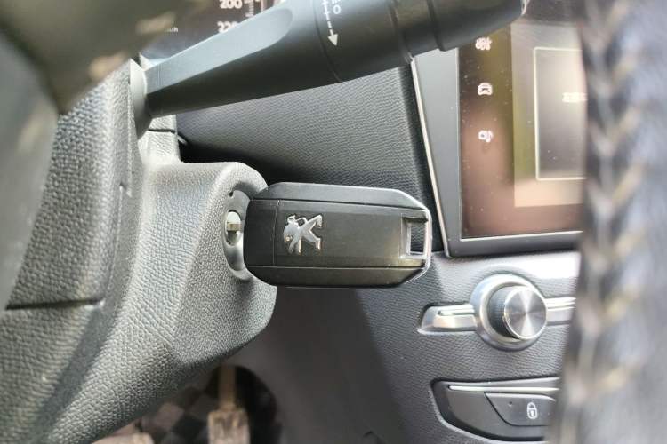 Used Peugeot 408 2014 1.8L Automatic Luxury Edition Vehicle Key