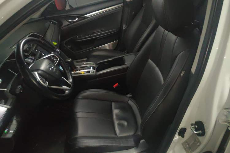 Used Honda Civic 2016 220TURBO CVT Prestige Edition
