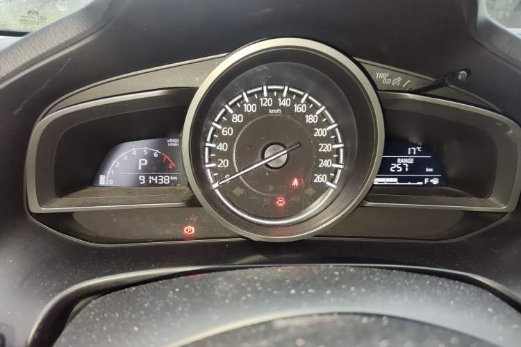 Used Mazda 3 Axela 2017 Sedan 1.5L Automatic Luxury Model Emission Standard China V