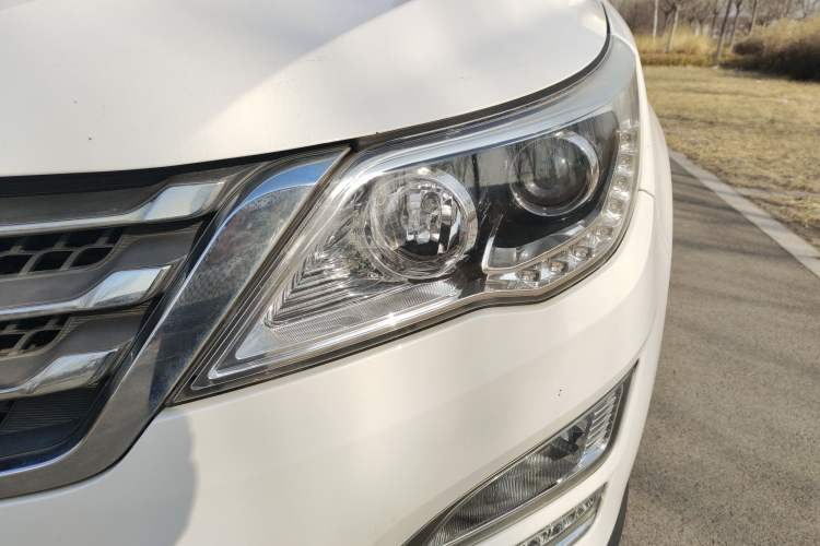 Used Baojun 560 2016 1.8L Manual Comfort Edition