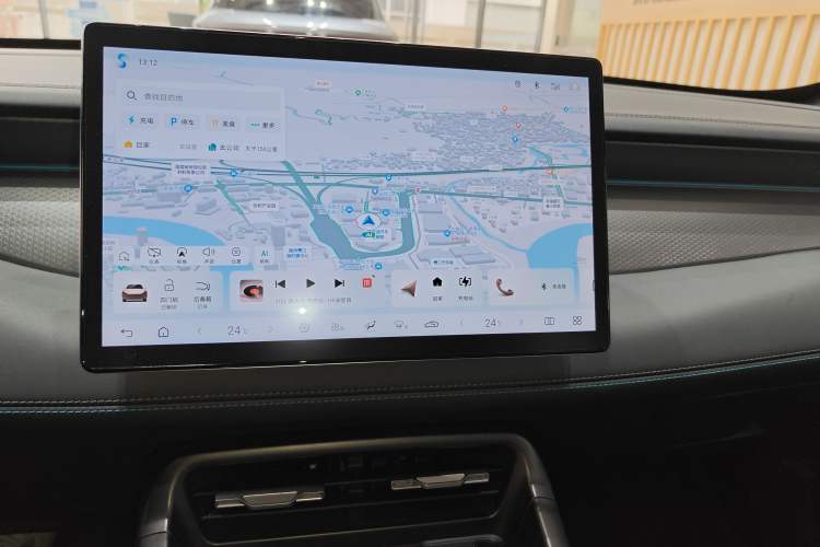 Used BYD Qin PLUS 2025 DM-i Smart Drive 120KM Superior Model Audio And AC Panel