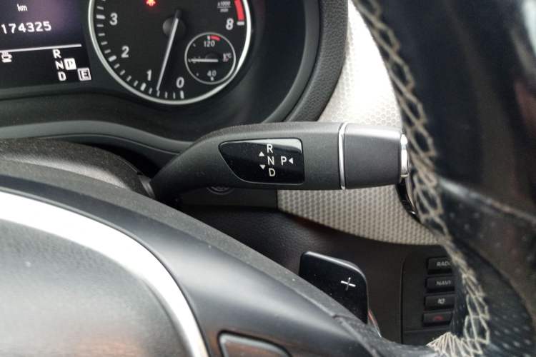 Used Mercedes-Benz B-Class 2012 B 200 Gear Lever