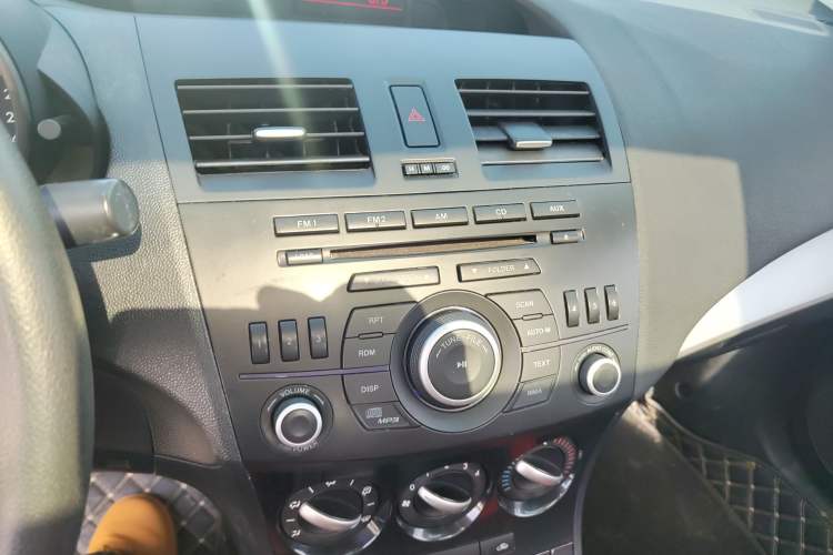 Used Mazda Mazda 3 2015 Sedan 1.6L Automatic Elite Model
