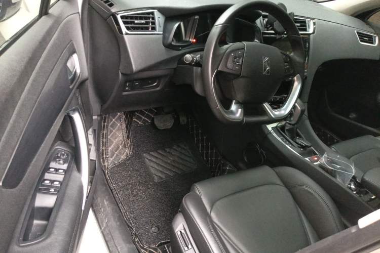 Used DS 5LS 2018 30THP Prestige Edition