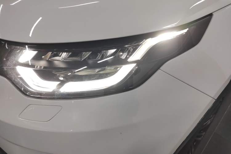 Used Land Rover Discovery 2017 3.0 SC V6 S Left Front Headlight