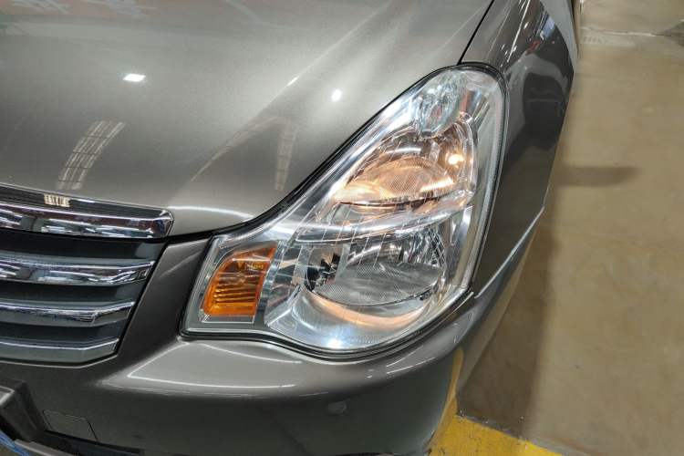 Used Nissan Sylphy 2018 Classic 1.6XE CVT Comfort Edition Left Front Headlight
