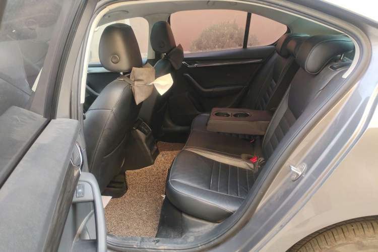 Used Skoda Octavia 2016 1.6L Automatic Chuanxing Edition Left Rear Seat