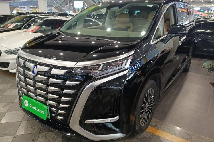 Used Denza D9 2022 DM-i 970 Four-Wheel Drive Flagship Model