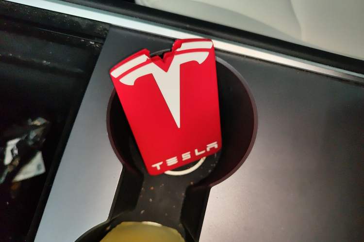 Used Tesla Model Y 2022 Revised Version Long-Range All-Wheel Drive Vehicle Key