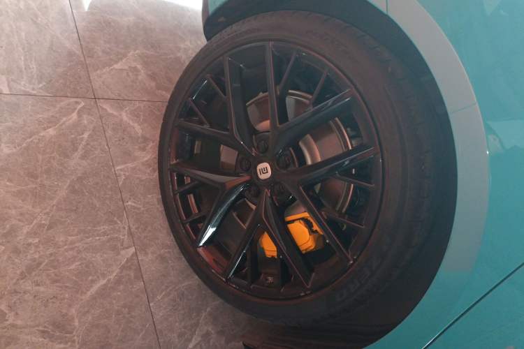 Used Xiaomi Auto SU7 2024 Four-Wheel Drive Ultra-Long Range Advanced Intelligent Driving Max Edition Exterior 5