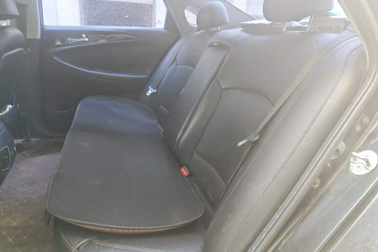 Used Hyundai Sonata 2014 2.0L Automatic Luxury Edition Left Rear Seat