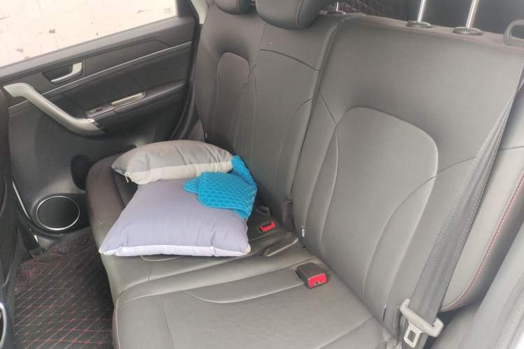 Used Haval M6 2019 1.5T DCT Two-Wheel Drive Value Edition China VI Standard
