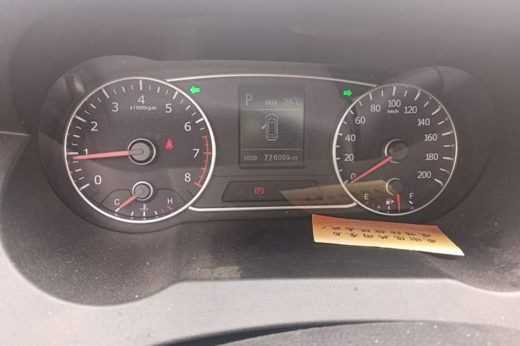 Used Land X7 2018 Geely Jingyue 1.5T Panoramic Luxury Model Odometer Close Up