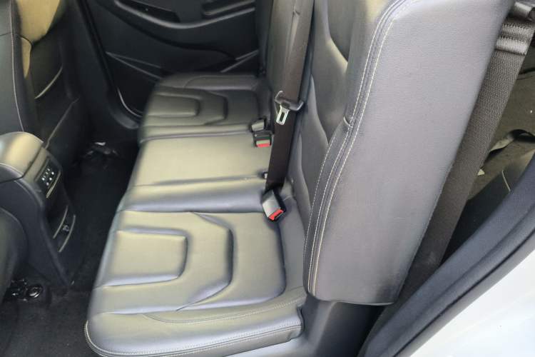 Used Dongfeng Fengon 580 2018 1.8L Manual Comfort Model Left Rear Seat