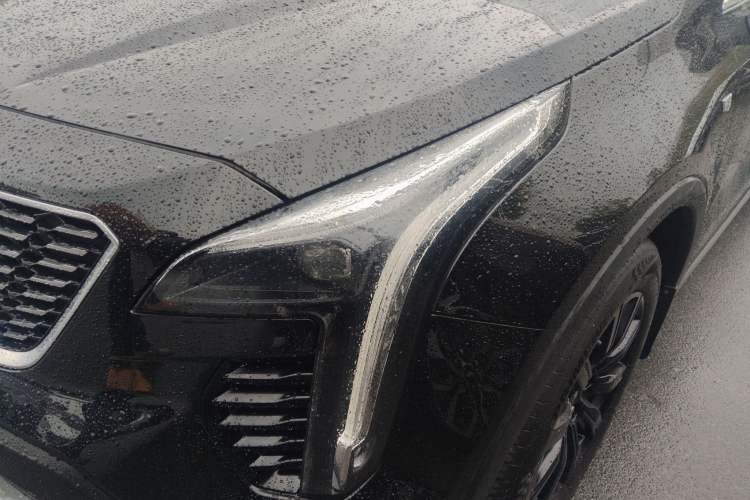 Used Cadillac XT4 2023 28T Two-Wheel-Drive Luxury Version
