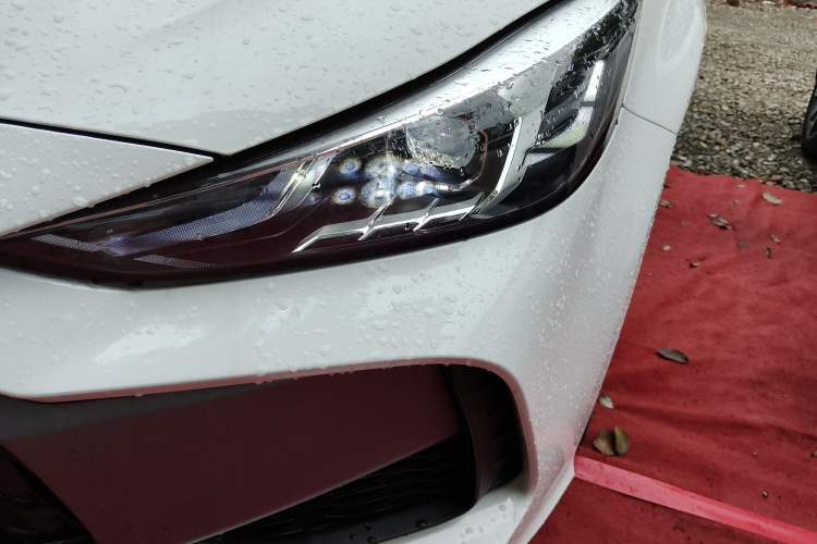 Used MG 5 2023 180 DVVT CVT Luxury Edition Left Front Headlight