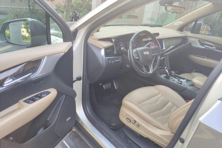 Used Cadillac XT6 2021 2.0T Six-Seater Four-Wheel-Drive Platinum Edition
