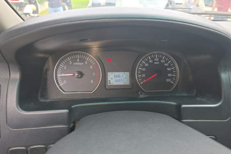 Used FORTHING Lingzhi 2017 M3L 1.6L 7-Seater Comfort Model
